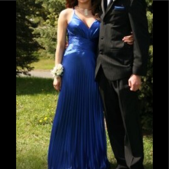 Navy Blue LA FEMME evening gown - Picture 4 of 4